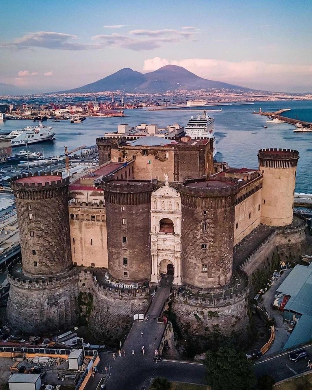 Vesuvia Guest House Napoli Esterno foto